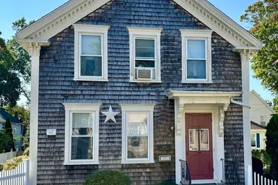 158 Arnold St