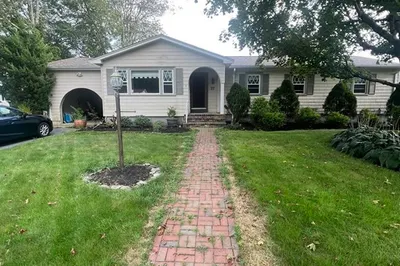 22 Sable Ave 1