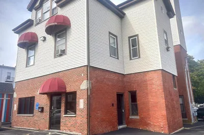 377 Belmont St 1