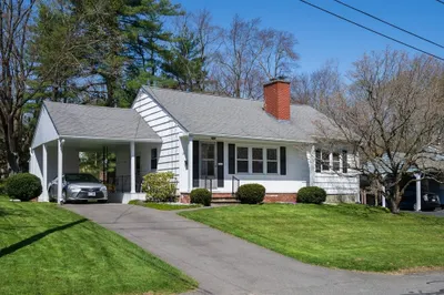 24 Murphy Terrace 1