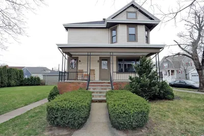 262 Wood St 1