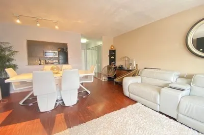 7 Weld St #50 1