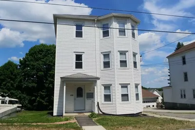 8 N Steele St #2