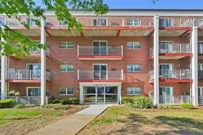 46 Greentree Lane #47 1