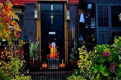 3 Luna Ave 1