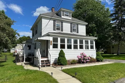 4 Mohawk Ave