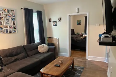 61 Vine St #34