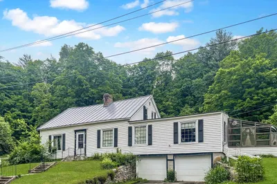 142 Shutesbury Rd
