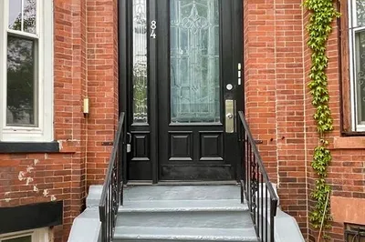 84 Mount Pleasant Ave #2