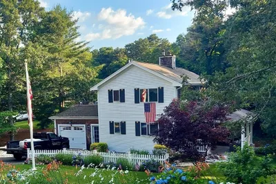 20 Spring Hill Rd