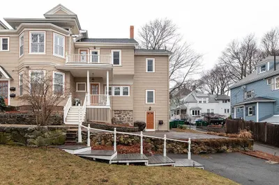 39 Brooks Street #1