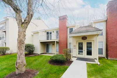 28 Walden Dr #17 1