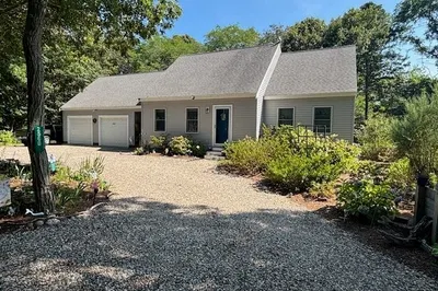 2560 Nauset Road 1