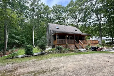76 Jolicoeur Ave