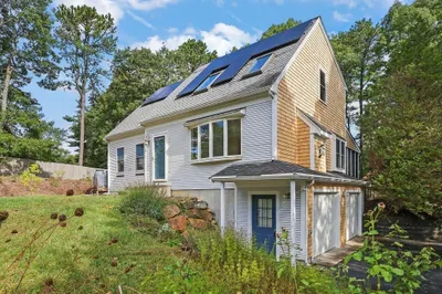 9 Beachwood Dr 1