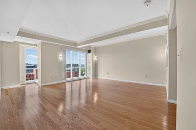 1 Nassau St #1607 1