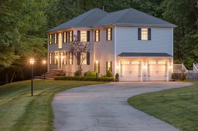 11 Whitewood Cir 1