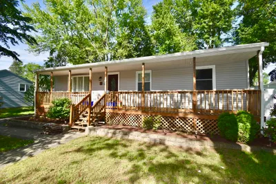 3 Vineland Ave 1