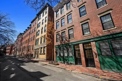 80 W Cedar St #3