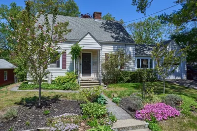 35 Brook Rd