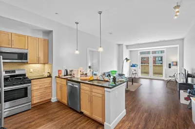 1501 Commonwealth Ave #103 1