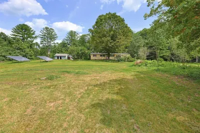 1075 West Brookfield Road 1