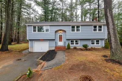 68 Gilbert Dr