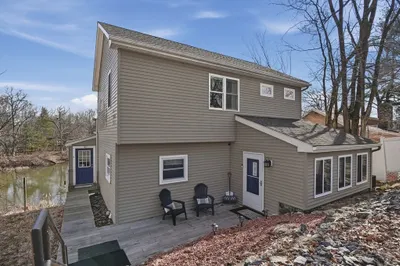 5 Pineland Avenue 1