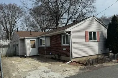 108 Butler St 1