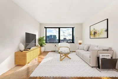 85 E India Row #12D