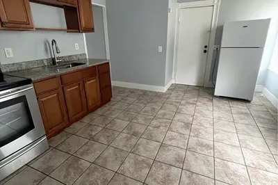 155 Allen Ave #3 1