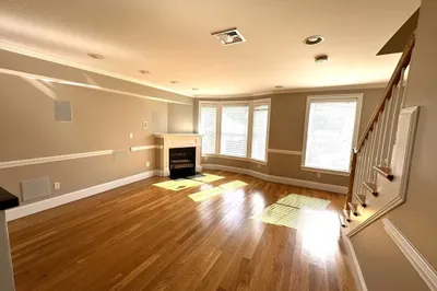 1 Goodwin Ct #1