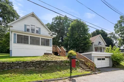 73 Monadnock St 1