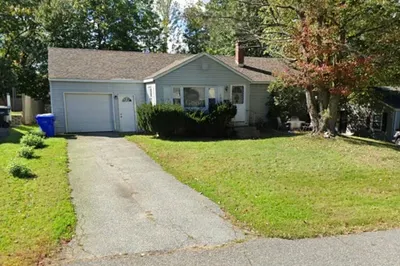 148 Knollwood St 1