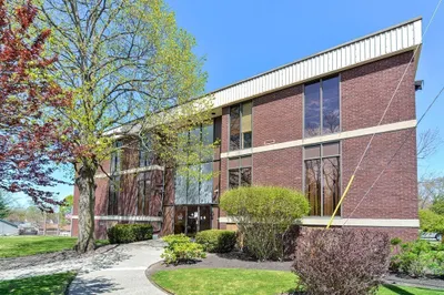 1 Office Parkway 1