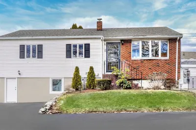 15 Lucia Ave