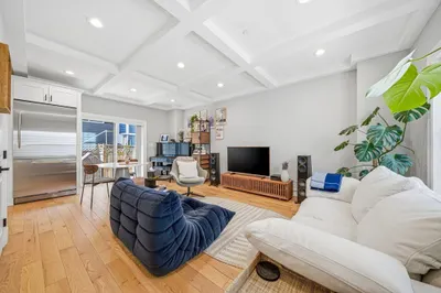 51 Oliver St #2