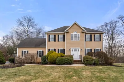 39 Harold W Bishop Blvd 1