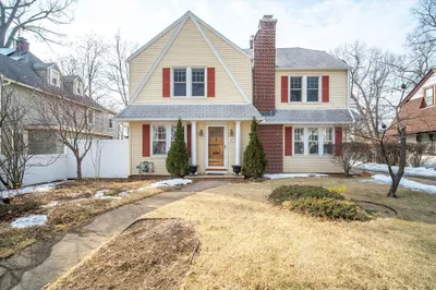 48 Perkins St