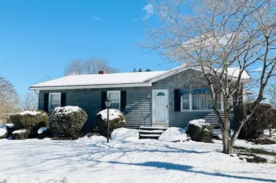 64 Chandler Dr 1