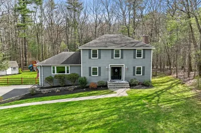 47-a Pond Street 1