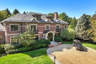 118 Woodland Road 1