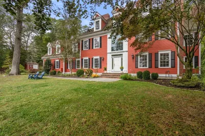 4 Green Ln 1