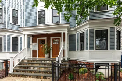 22 Peters Street #2