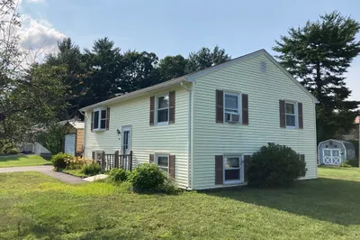 20 Crestwood Cir 1