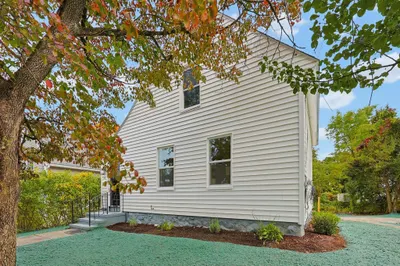 6 Harris Ave 1