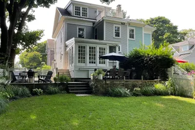 1 Abbot Court 1