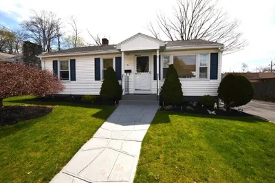 6 Lowell Dr. 1