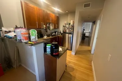 9 Mark St #1 1