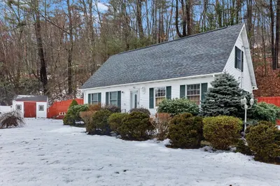 73 Allen Rd 1